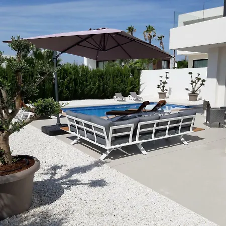 Villa La Marina 빌라 La Mariña