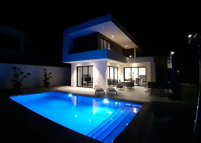 Villa La Marina Villa